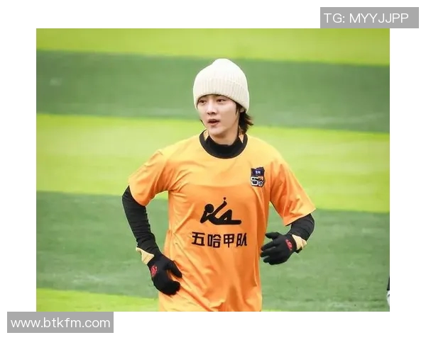 鹿晗与足球明星的精彩瞬间揭秘:他们的友谊与竞技精神交织的故事